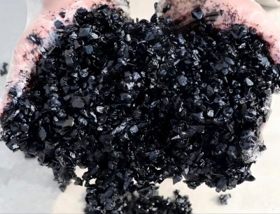 镇海沥青冷补料（沥青砂）的优势特点与施工流程解析